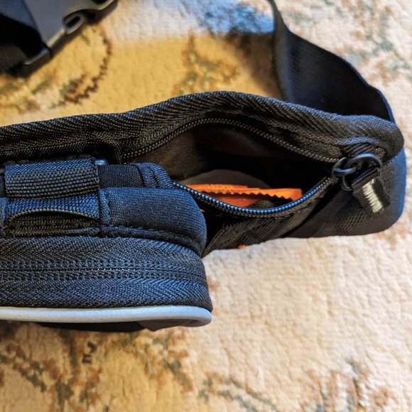 NEW Gemline Reflective Running/Hiking/Travel Belt with removable attachments - Picture 7 of 9